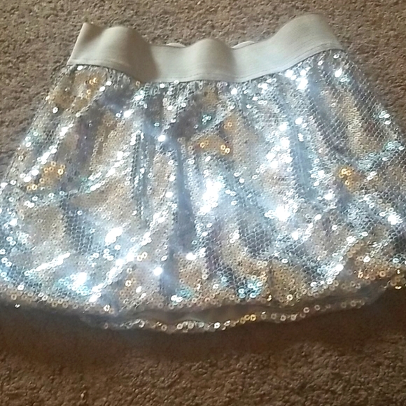 Skirt - Picture 1 of 1